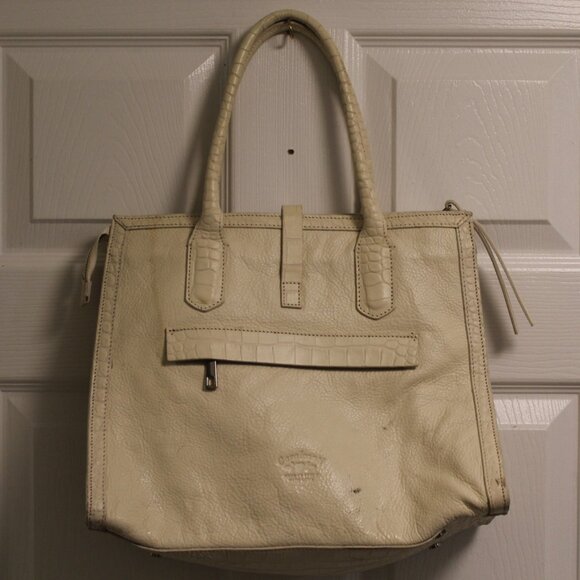 Purse  -007 - Picture 2 of 3